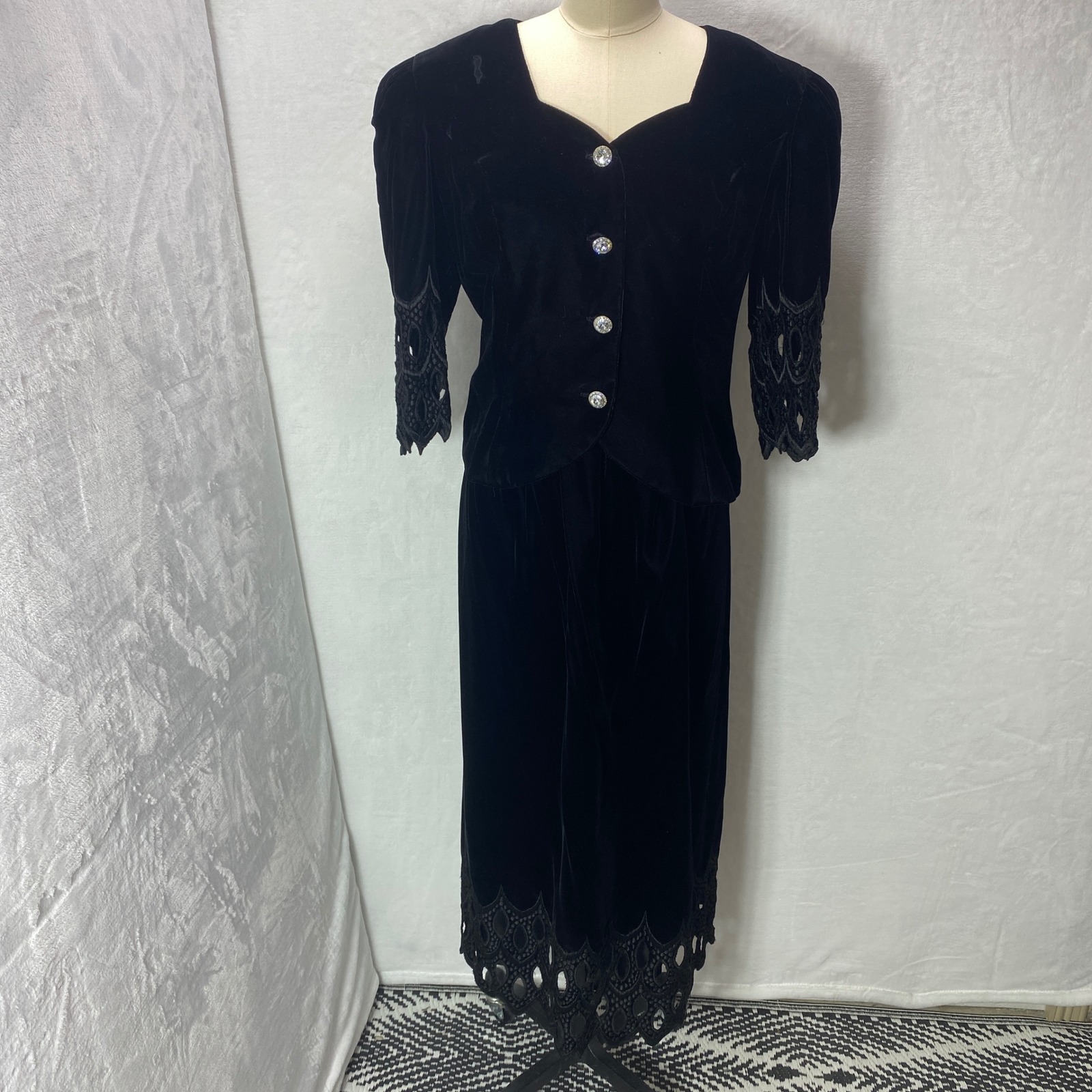 Vtg Special Occasions By Liberty & Lucrezia Black Velvet Lace Skirt Suit Size 12